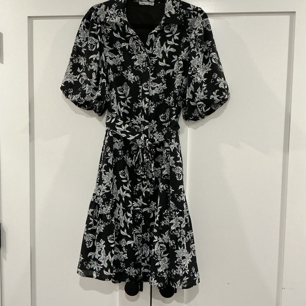 Chic Black and White Floral Midi Dress
